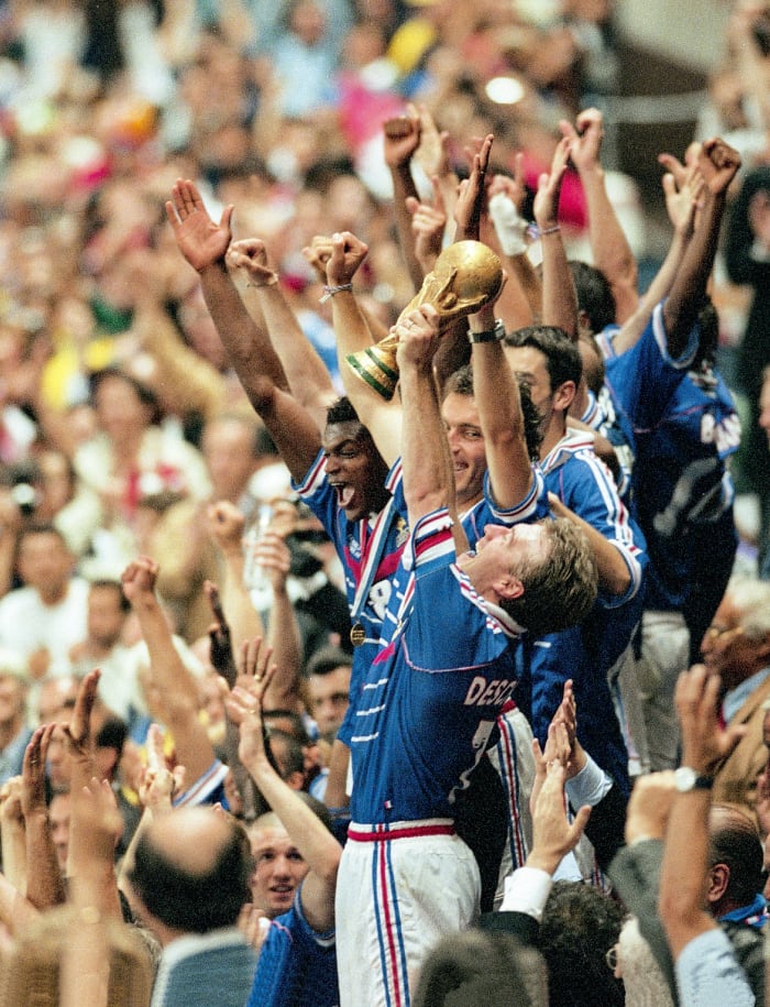 Said Chirac, after France beat Brazil in the 1998 World Cup final: “This tricolor and multi-color team has given a beautiful image of France and its humanity.”